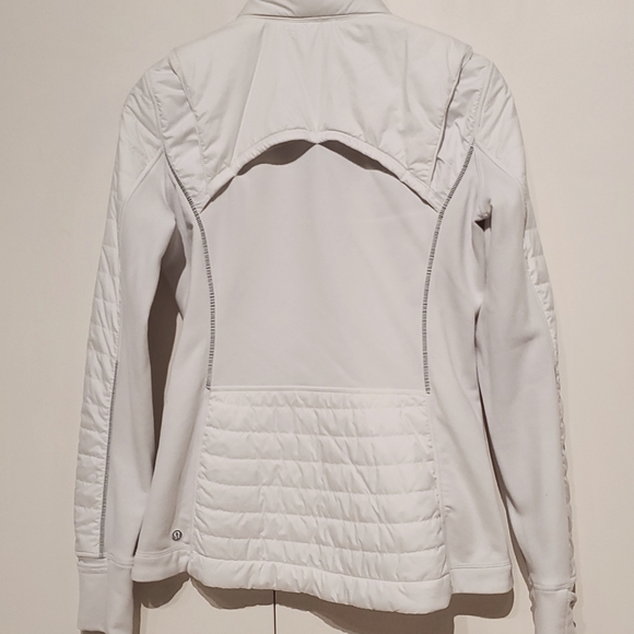 Lululemon First Mile Jacket in White - Picture 7 of 7